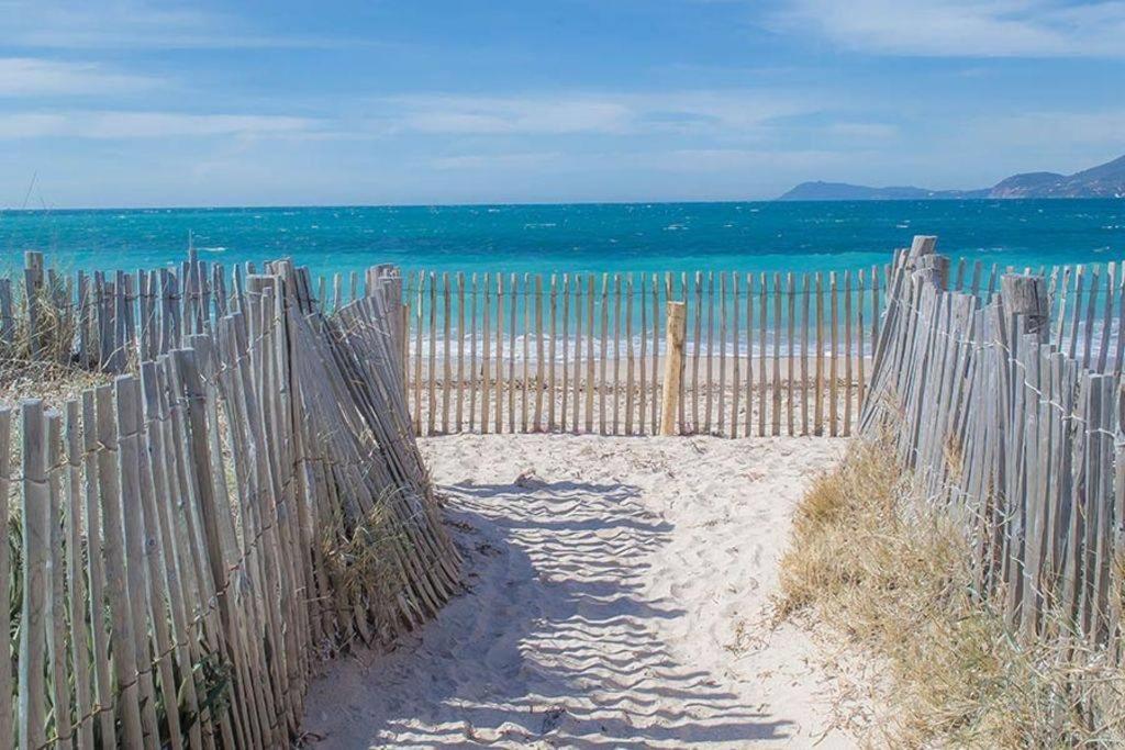 Hotel Almanarre Plage - Hotel Eco-Responsable Face A La Mer Hyeres Ngoại thất bức ảnh